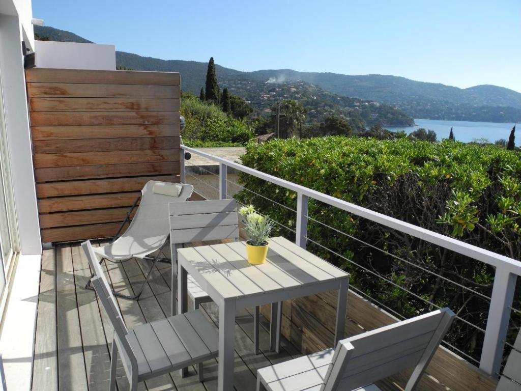 Residence Le Mas Le Lavandou Exteriör bild