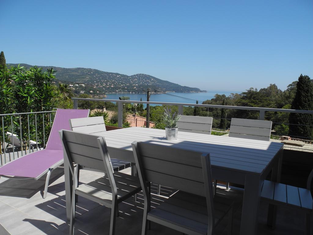 Residence Le Mas Le Lavandou Exteriör bild